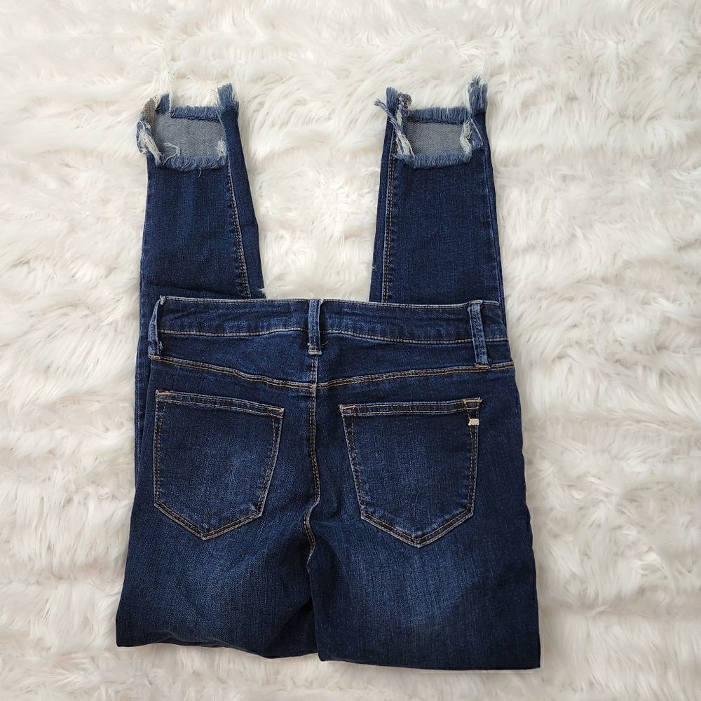 A2 Factory Distressed Raw Hem Skinny Fit Mid Rise Dark Wash Jeans Size 3 - Picture 2 of 3